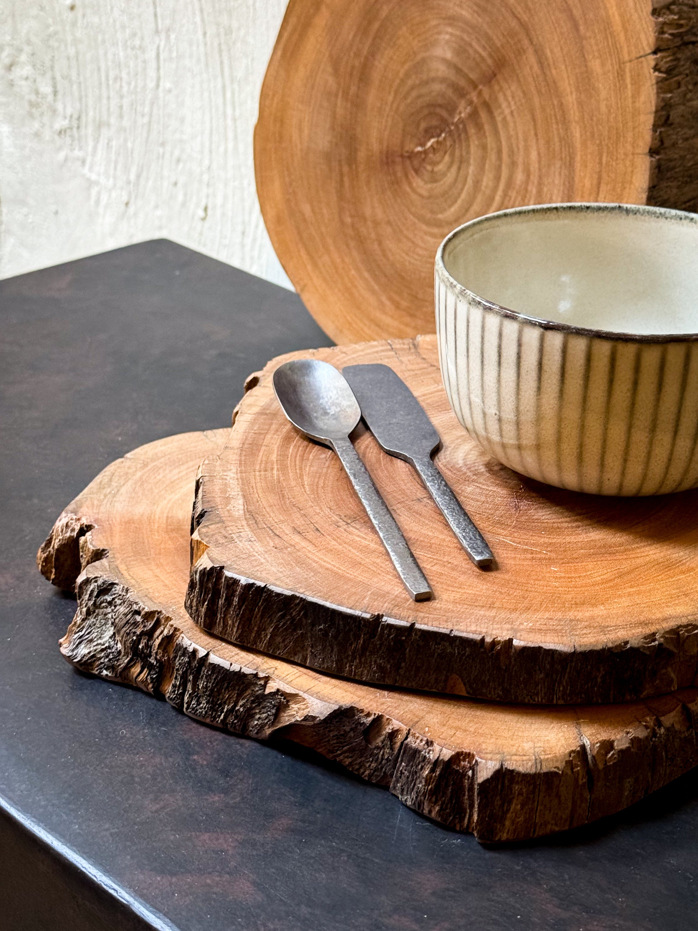 Tree Trunk Chopping Board - Main Image