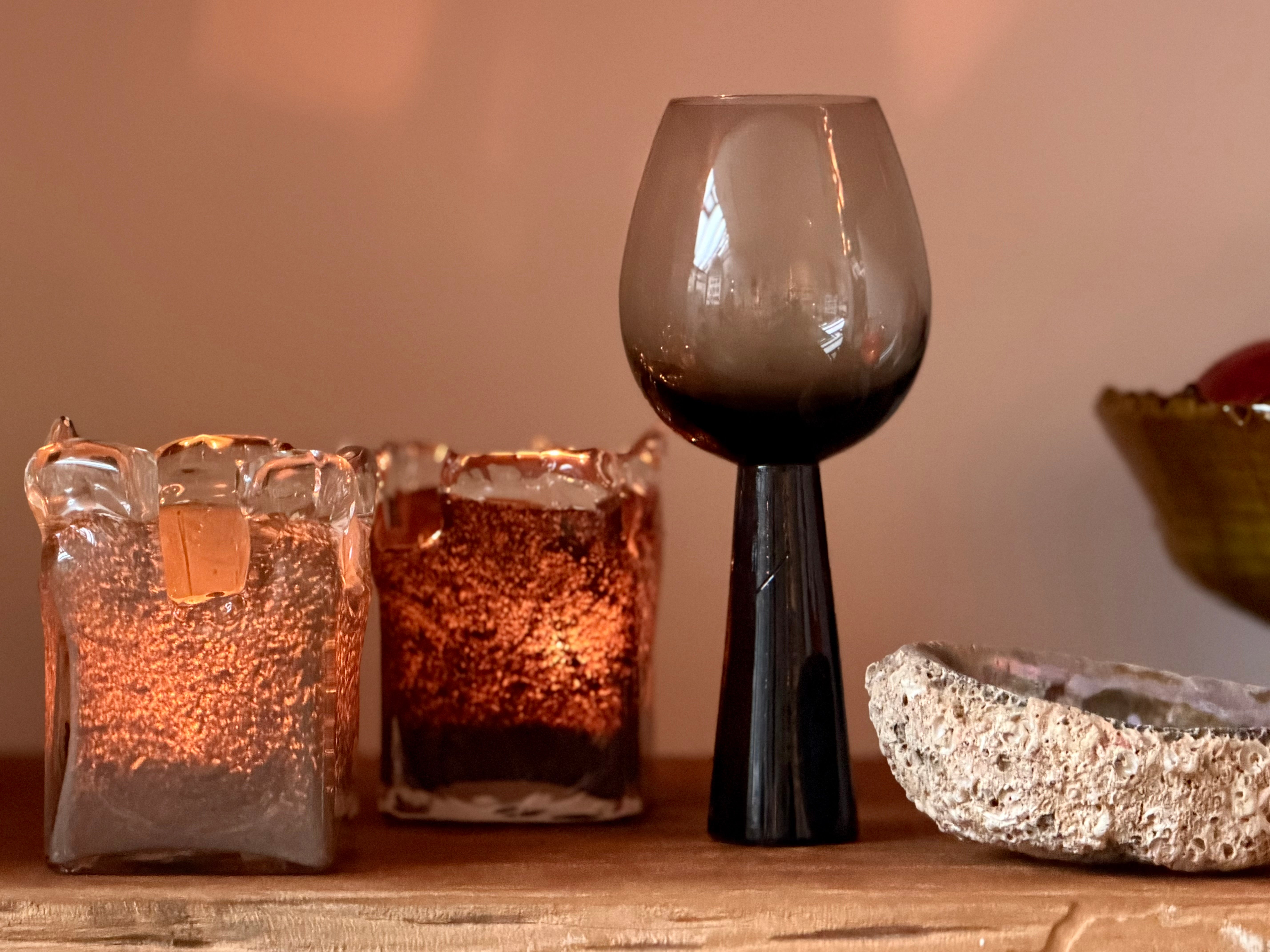 The James Wine glass