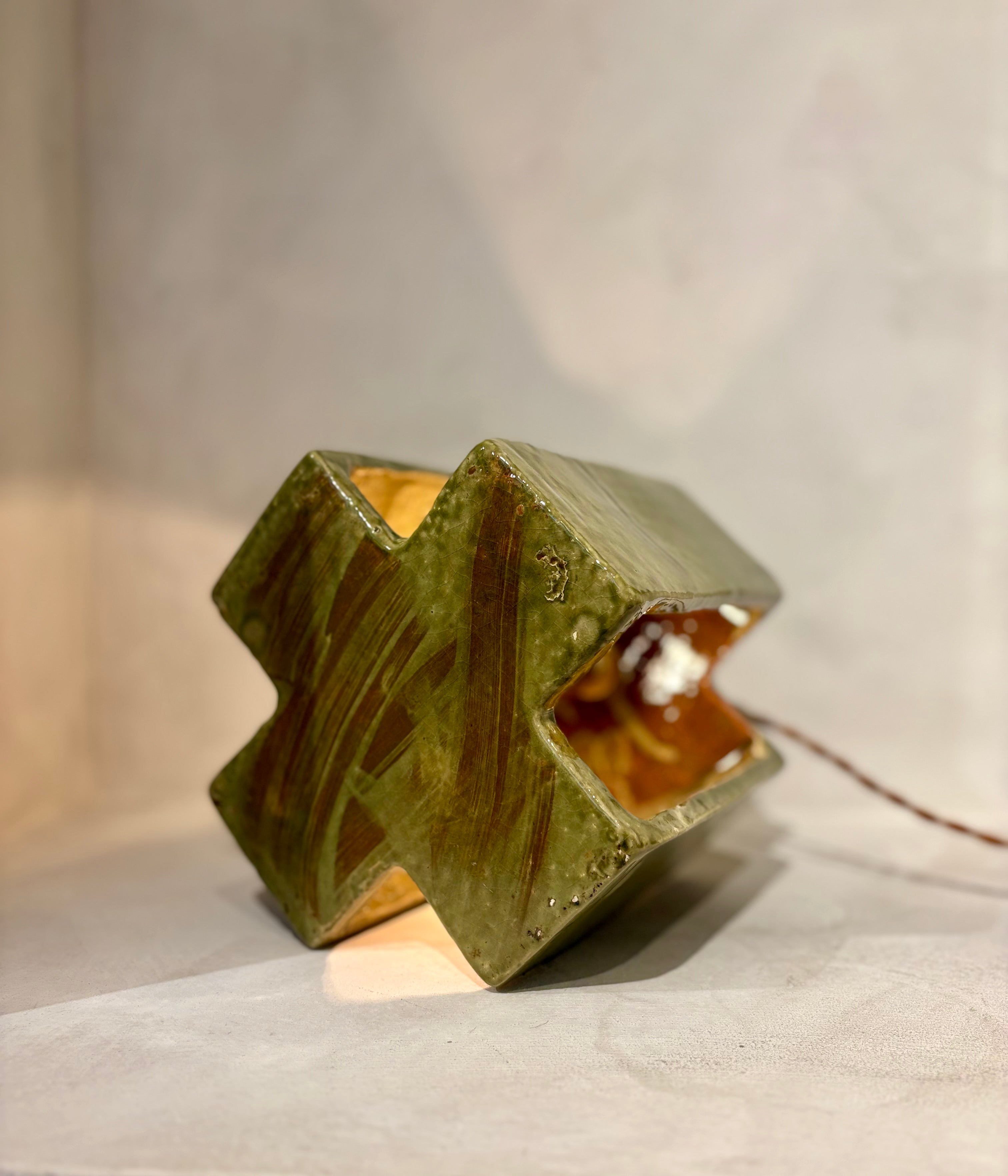 Table lamp CRUZA CROZZ