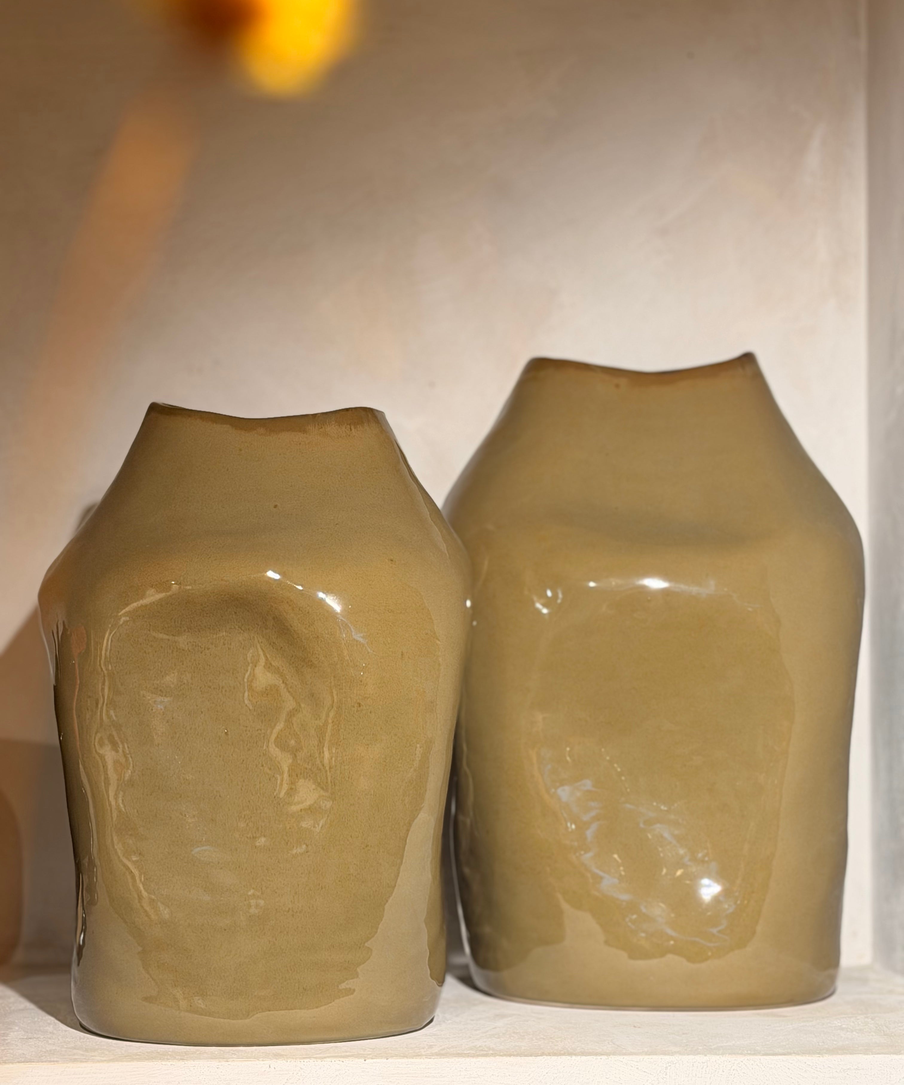 Vase Onda Dark Cream