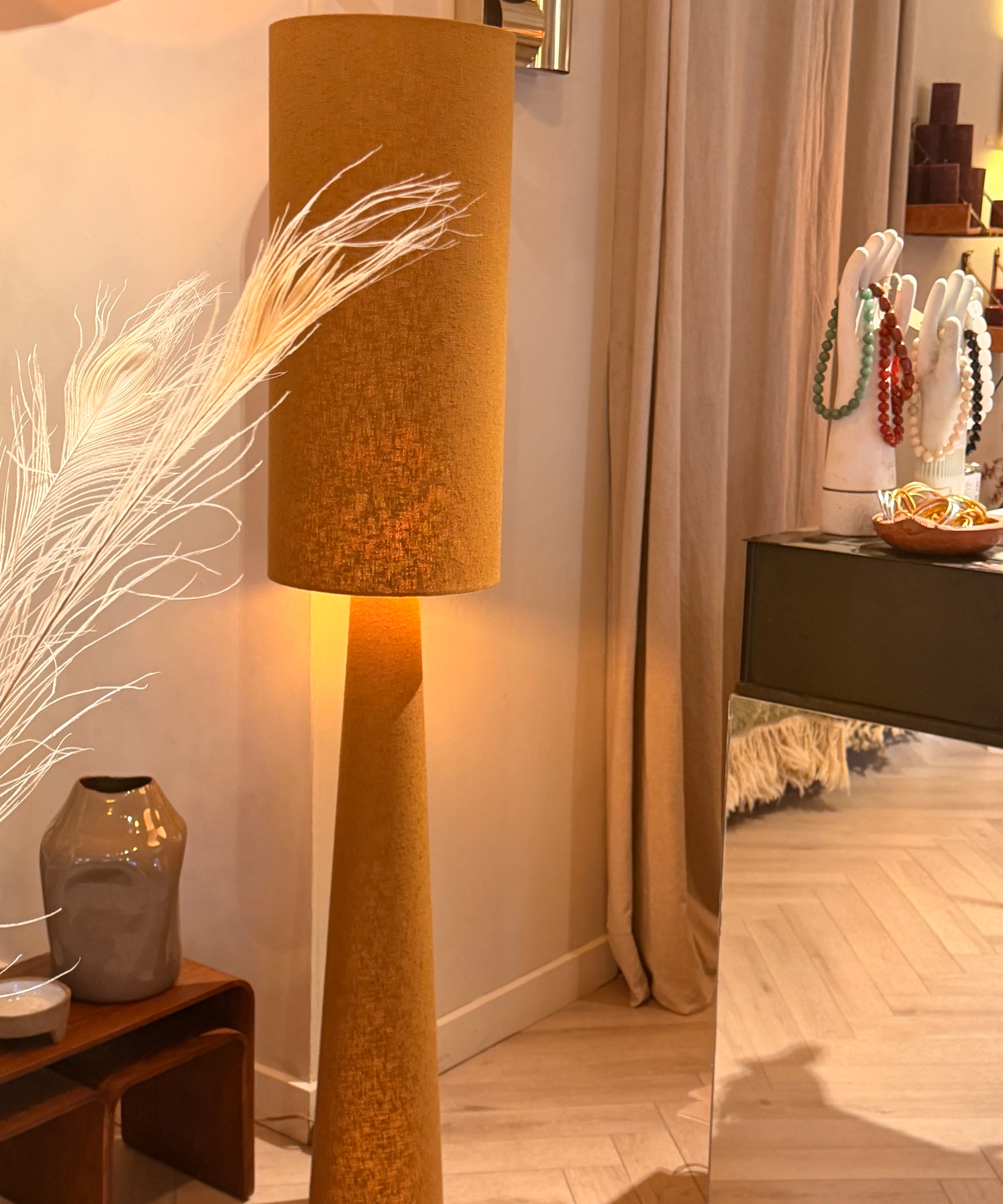 Henry Floorlamp Mustard