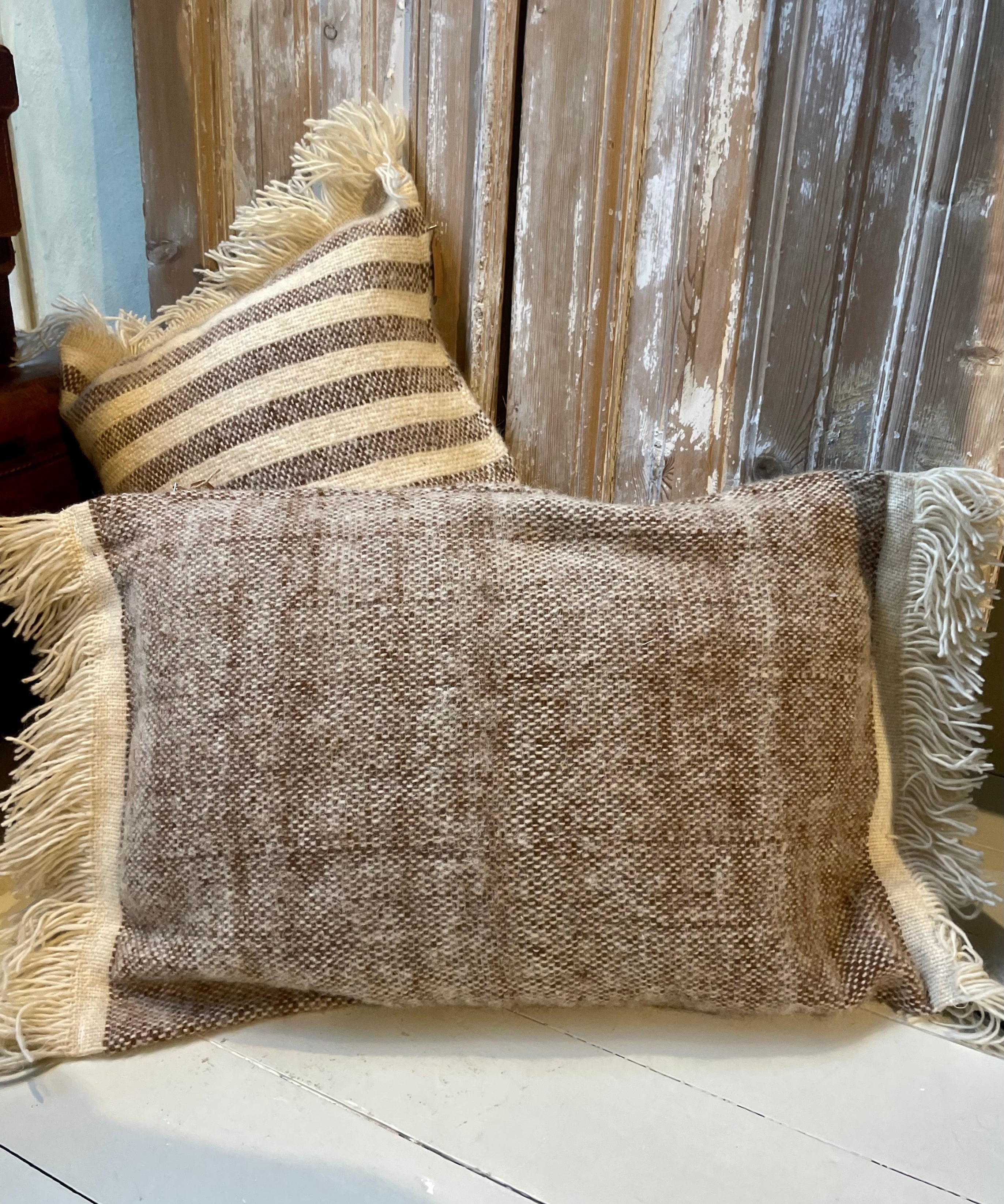 Majid cushion